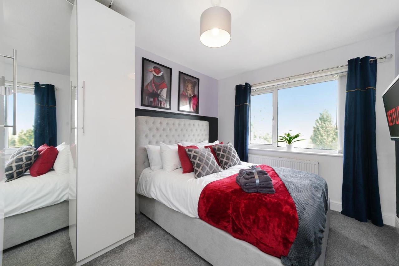 The Stylish Warwick Abode - Balcony - Garden Villa Leek Wootton Eksteriør bilde